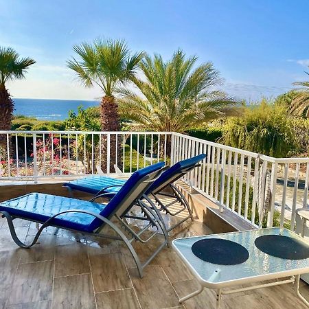 Coral Bay Modern Renovated Apartment By The Sea Paphos Ngoại thất bức ảnh