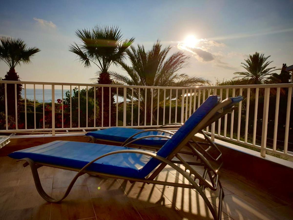 Coral Bay Modern Renovated Apartment By The Sea Paphos Ngoại thất bức ảnh