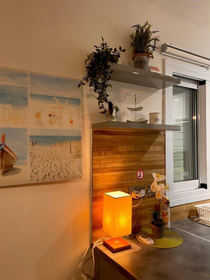 Coral Bay Modern Renovated Apartment By The Sea Paphos Ngoại thất bức ảnh